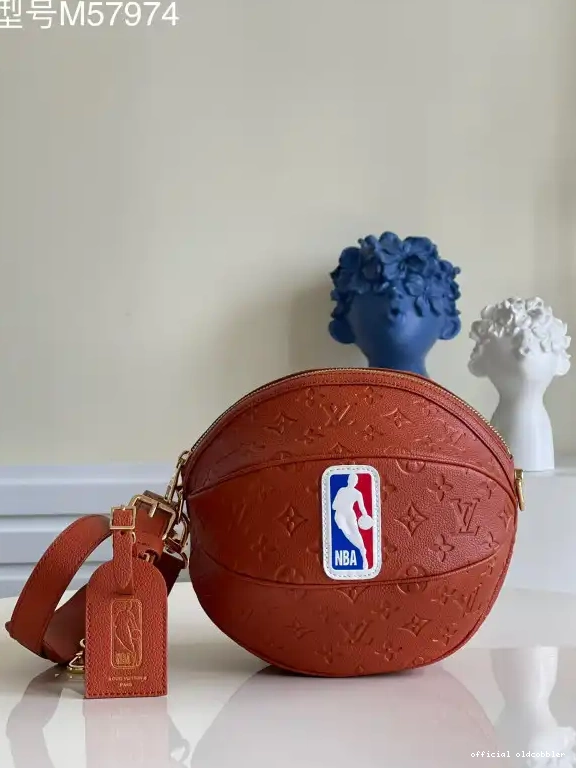 Official oldcobbler LVXNBA BASKET LOUIS IN BALL VUITTON 0602